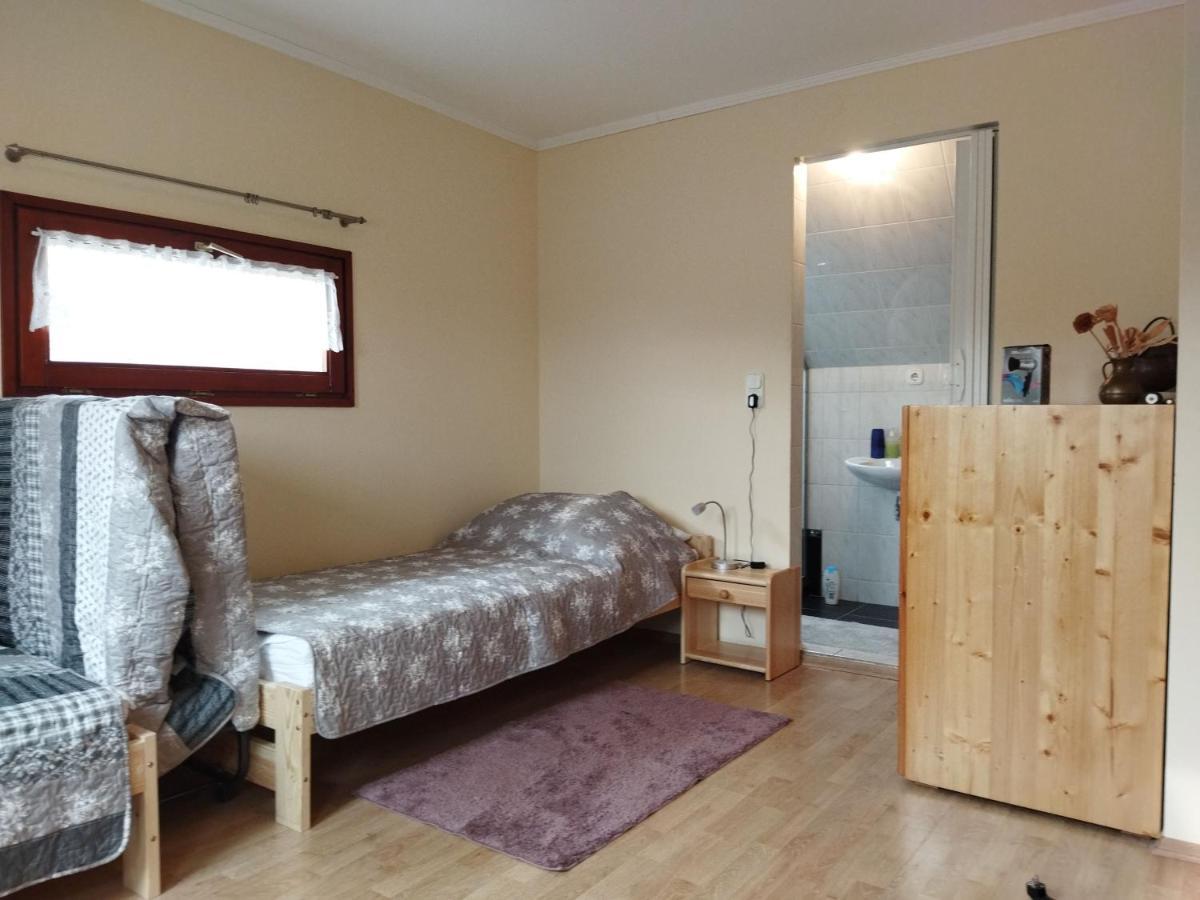 Naszaly Kapuja Vendeghaz Apartment Kosd Exterior foto